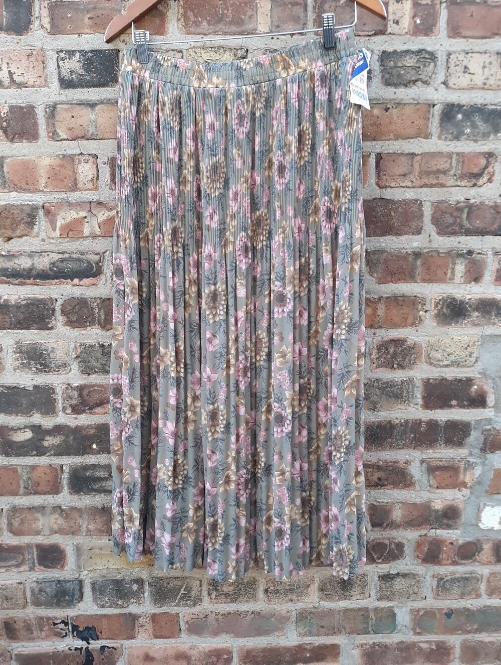 Sag Harbor Vintage Skirt Womens Medium Olive Green Pink Floral Pleated Midi NOS